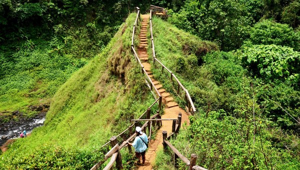 BOLAVEN PLATEAU
